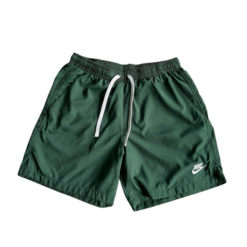 Nike Men’s Woven Flow Shorts